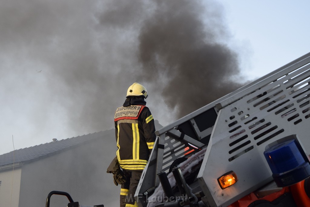 Feuer 2 Y Explo Koeln Hoehenhaus Scheuerhofstr P1413.JPG - Miklos Laubert